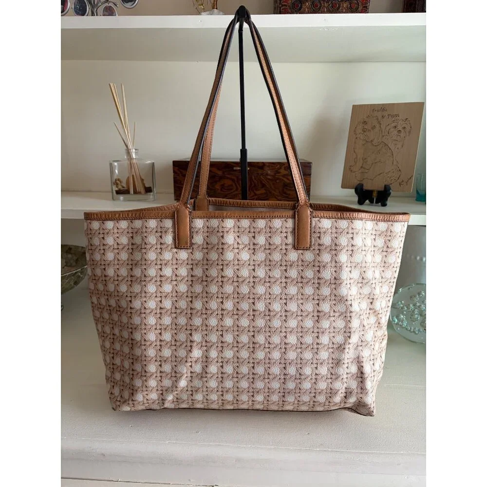 Tory Burch Ever-Ready Zip Beige Tote Bag - Picture 7 of 15